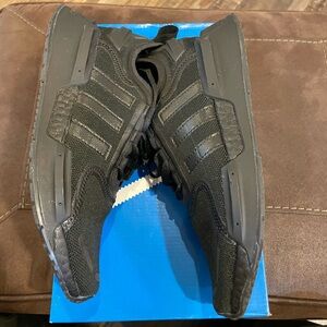 Adidas big kids NMD-V3 Black Sneakers 6.5